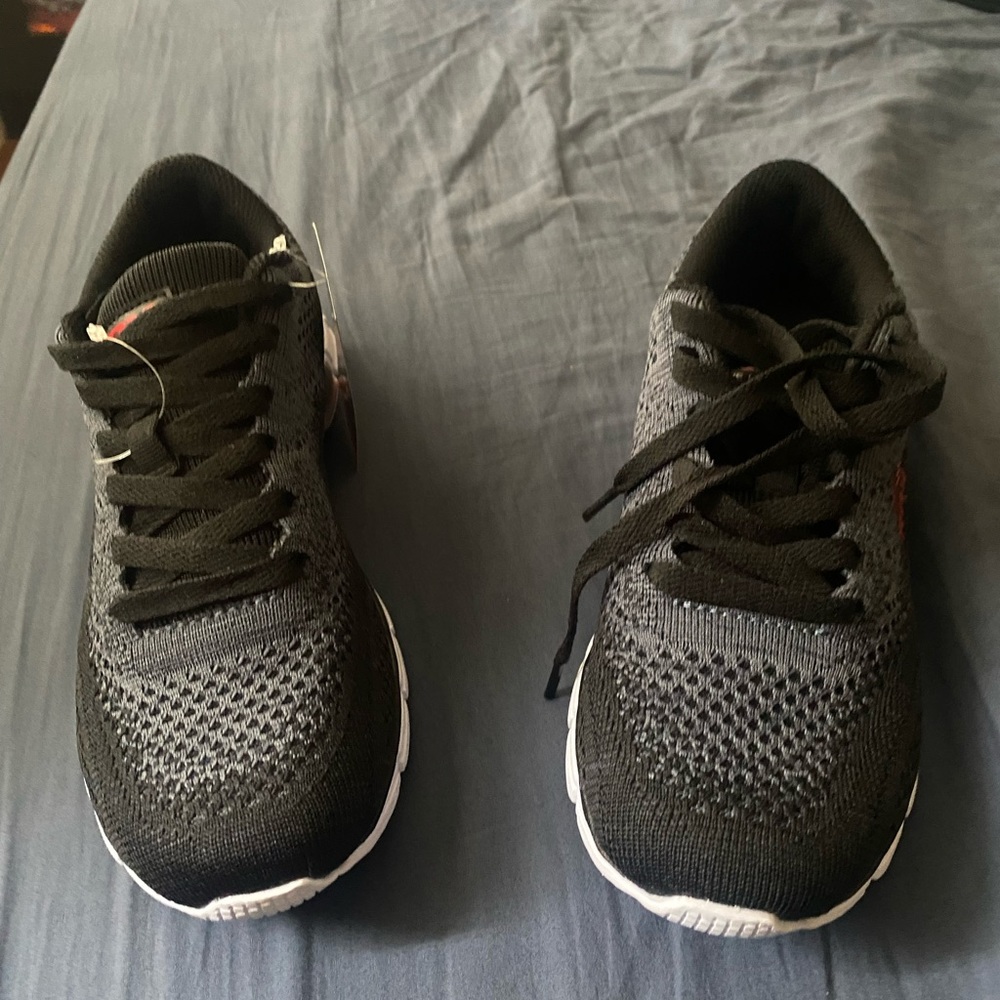 5.5 black shoes RBX